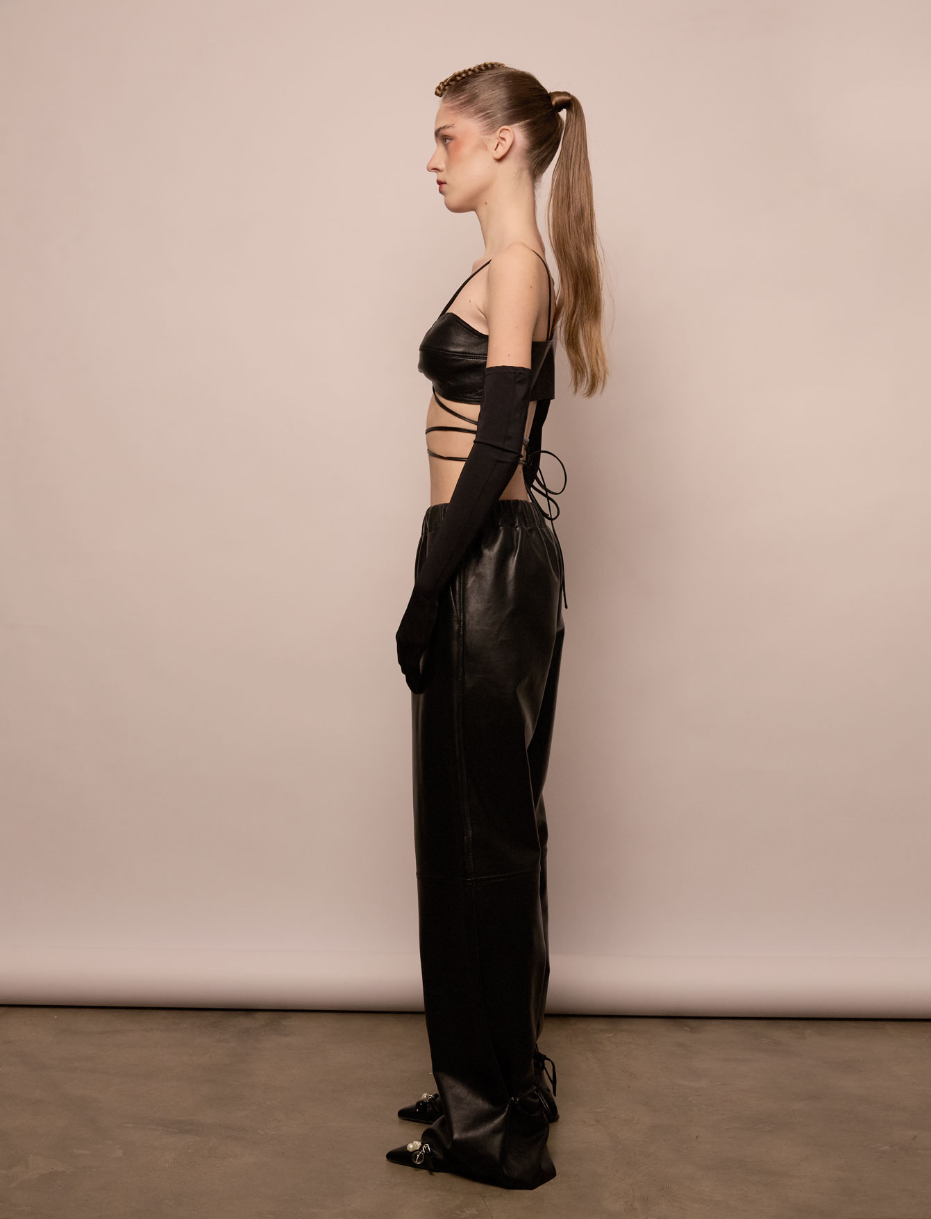 Топ №53 B.Leather. EX