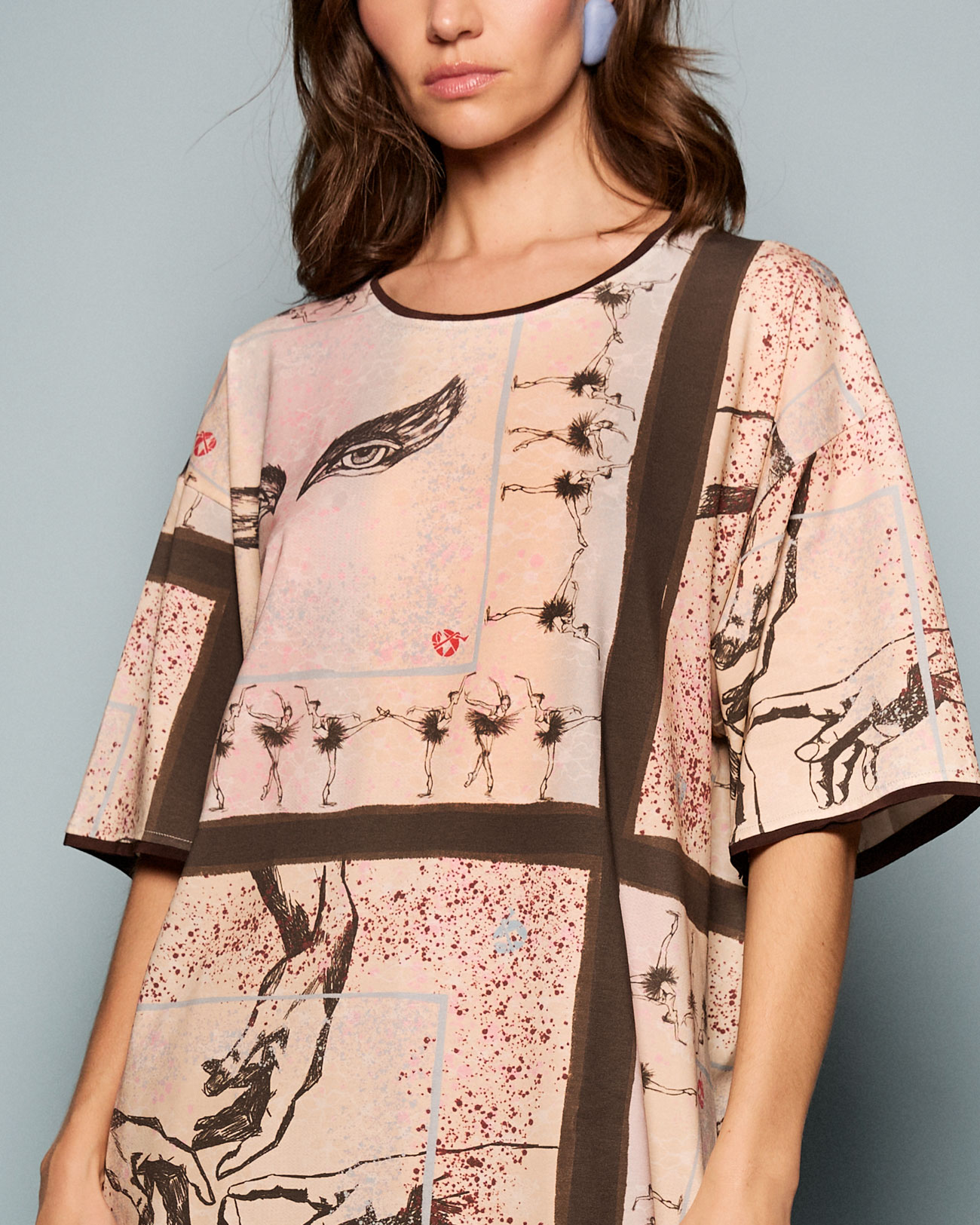 Платье-футболка №18 Swan Lake