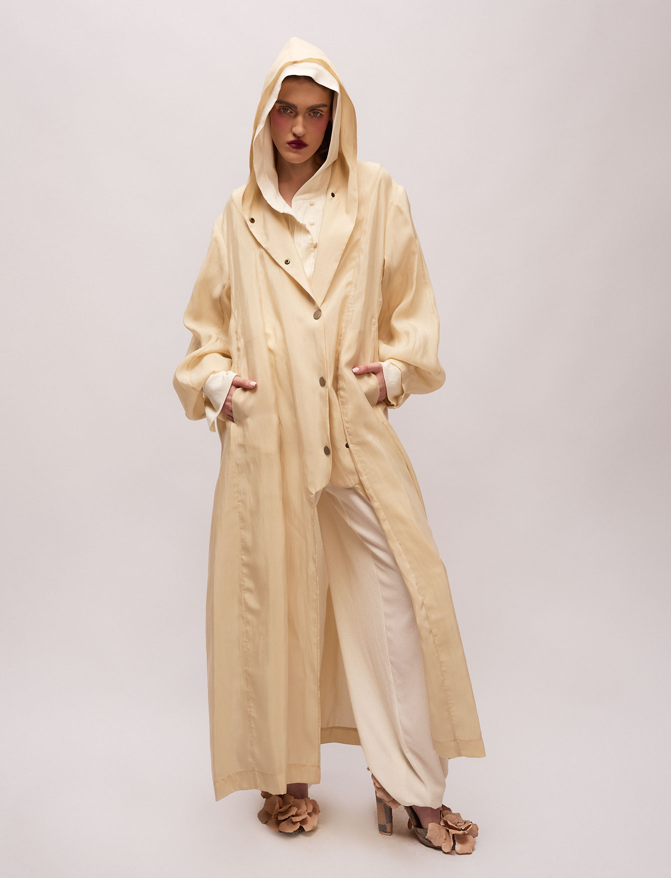 Плащ №35 Sandy Gloss