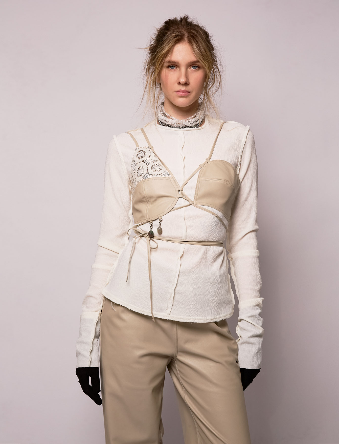 Топ №53 Milky Leather. EX Топ №53 Milky Leather. EX