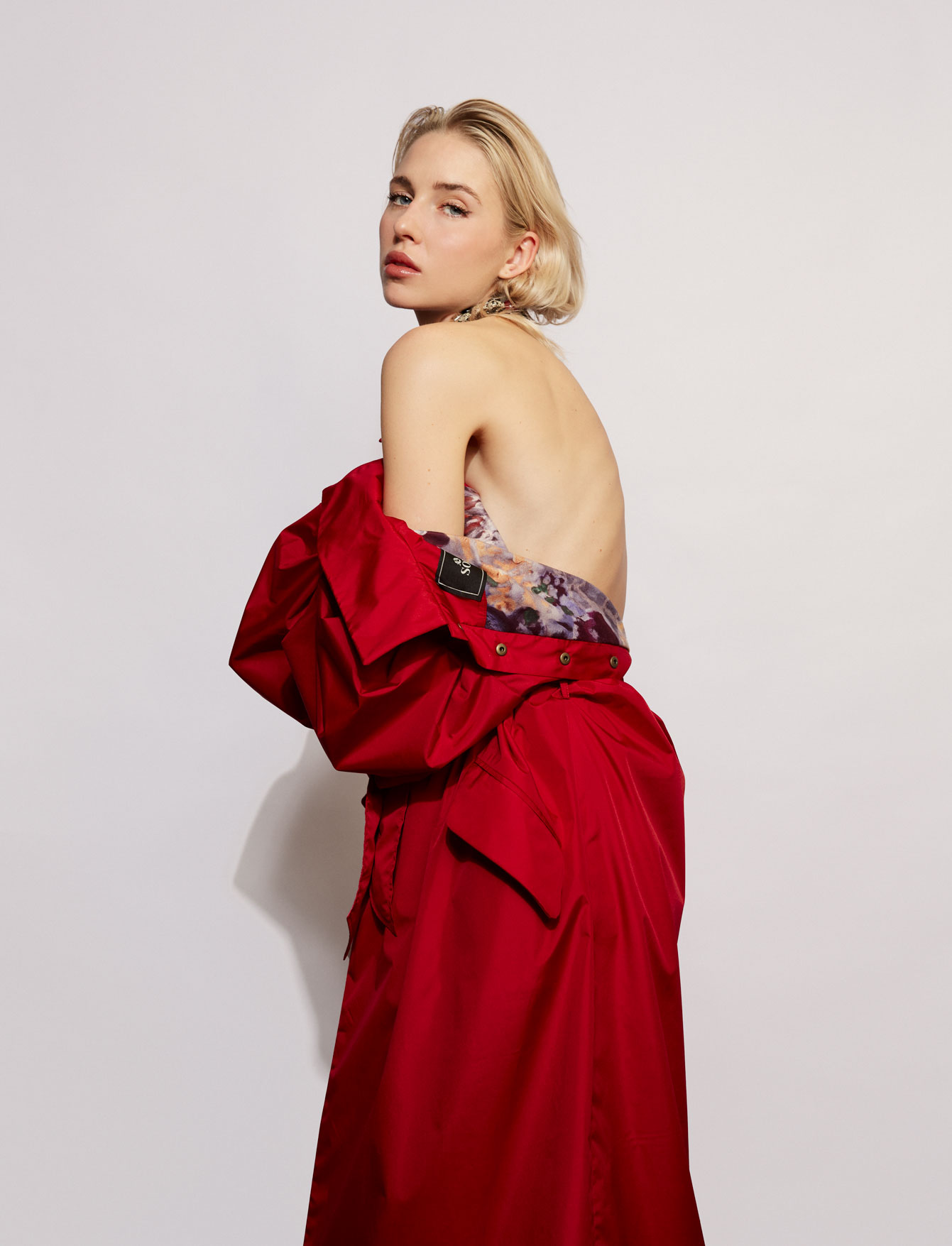 Тренч №6/2 Scarlet