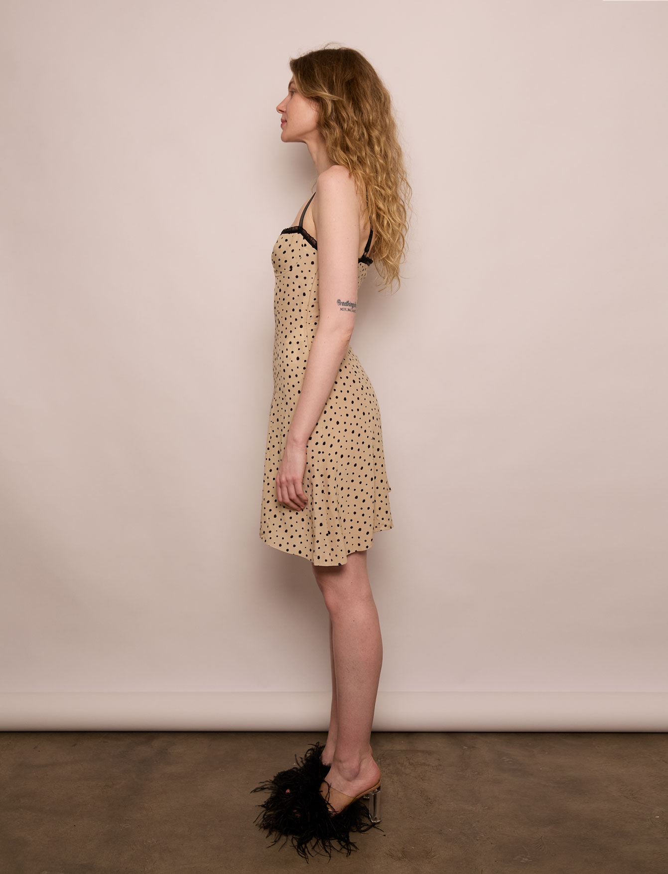 Платье Assimetric Beje peas