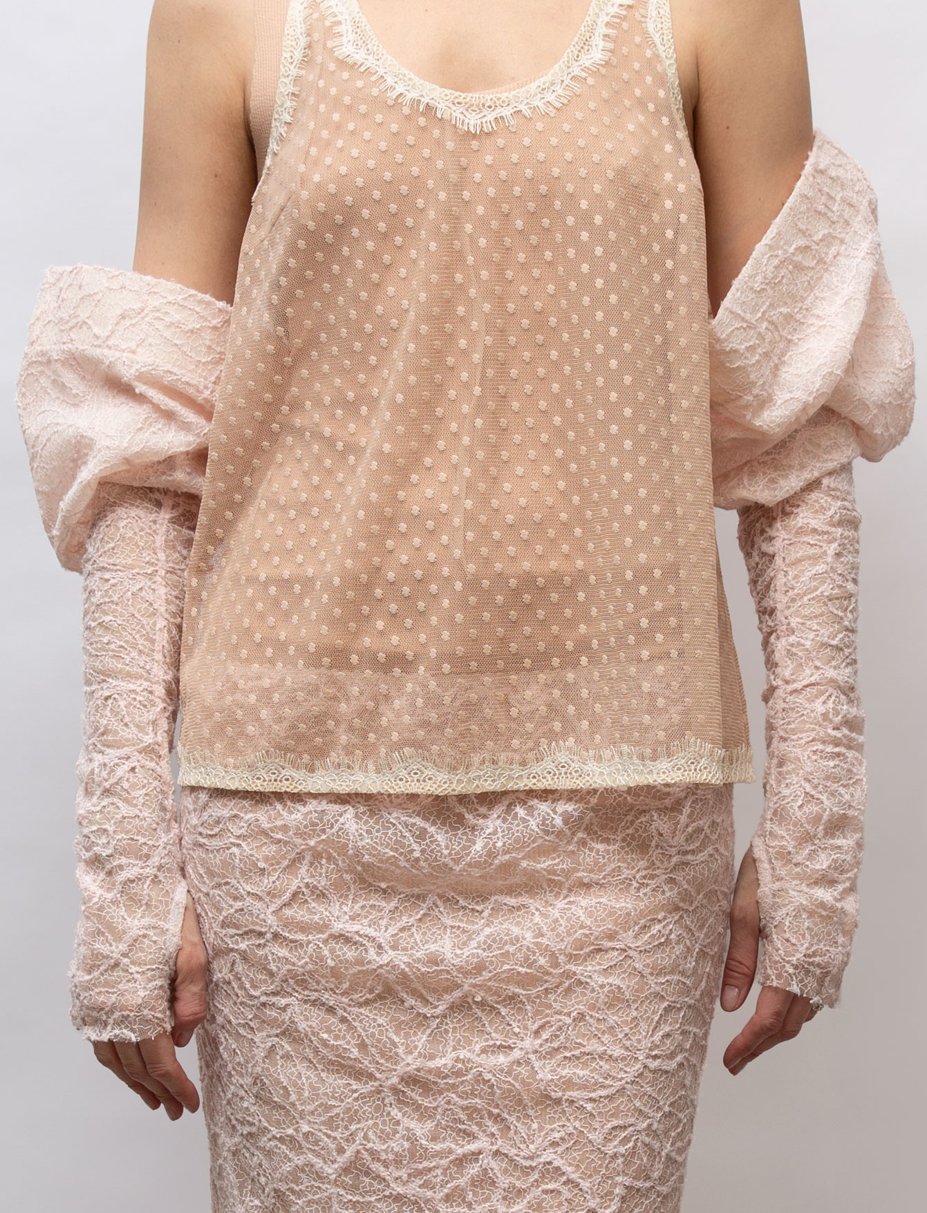 Образ 19: Блузка + юбка кружево