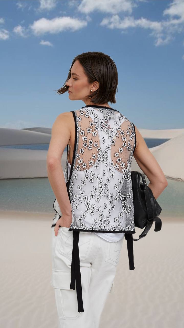 Жилет на завязках №25 W.Lace Жилет на завязках №25 W.Lace
