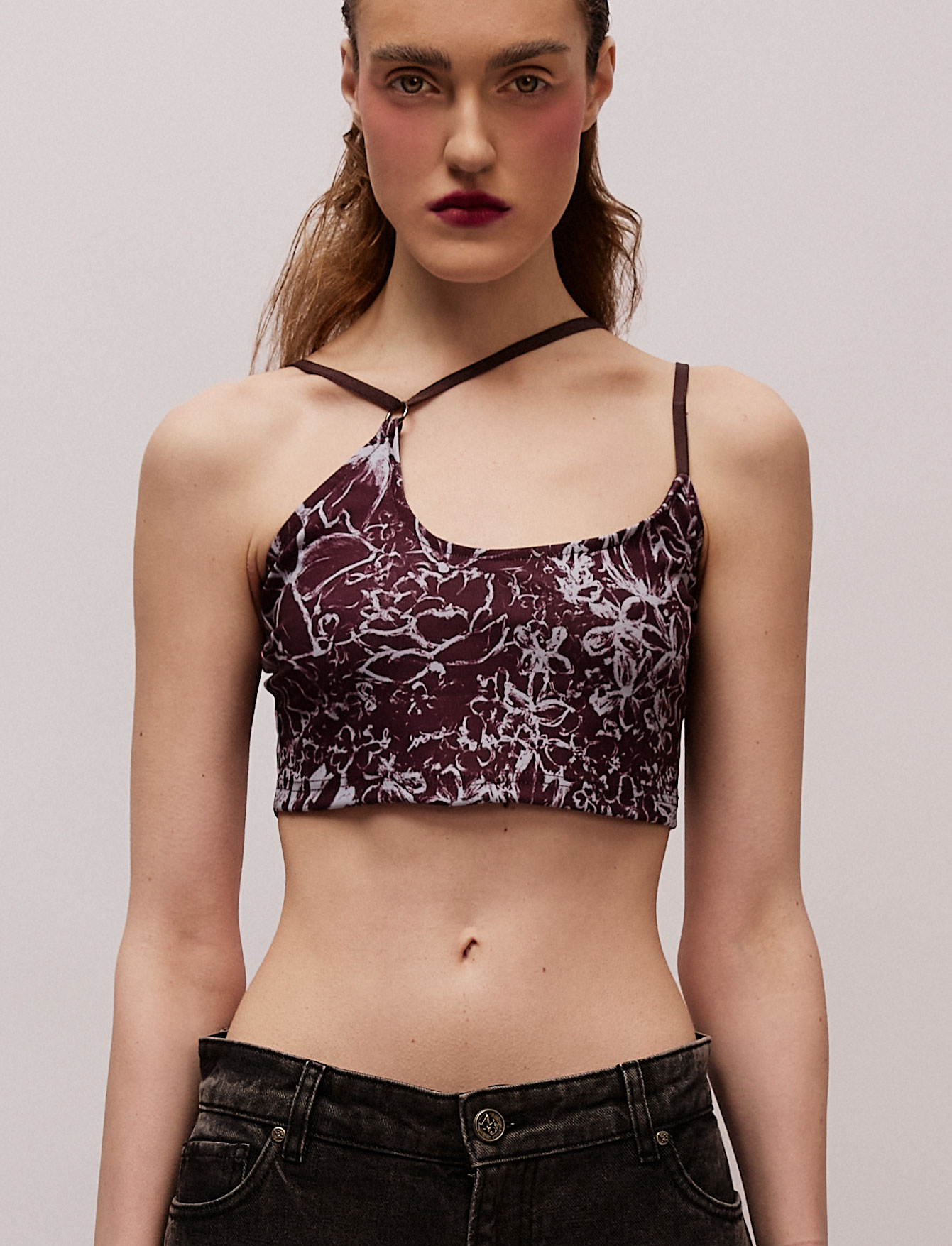 Топ №44 Strong Voice