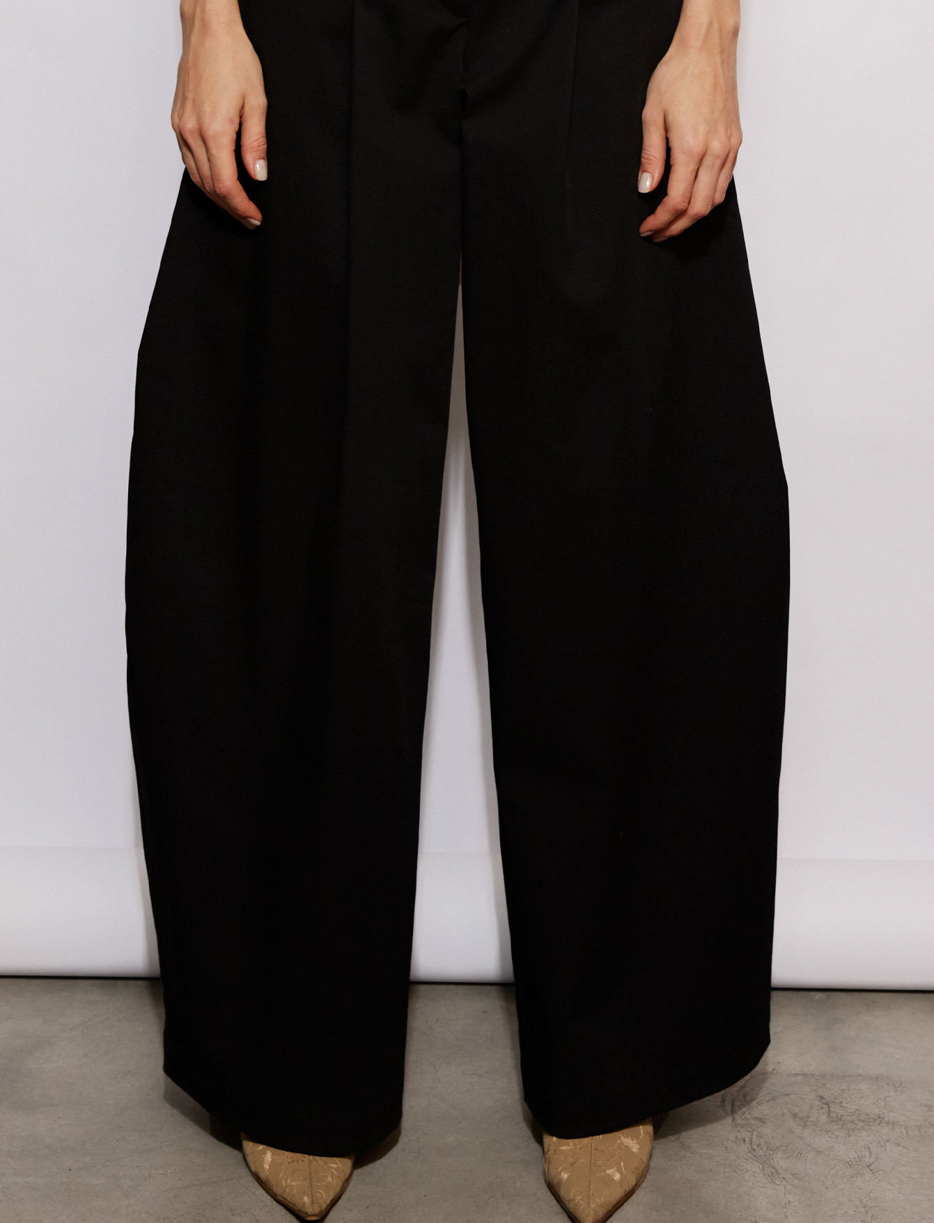 Образ 18: Двойная майка + Брюки