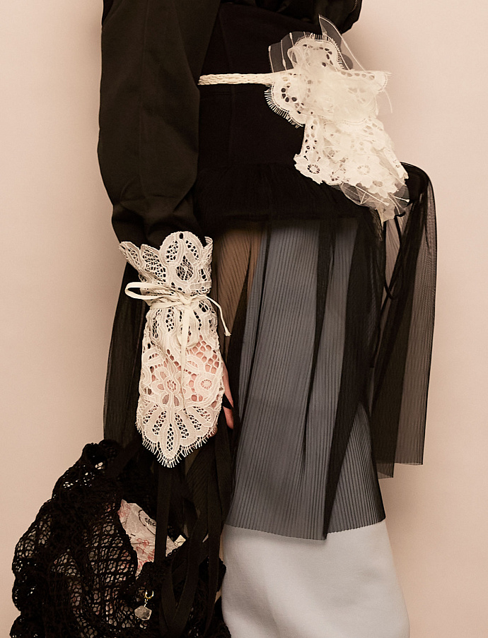 Украшение Lace Flowers